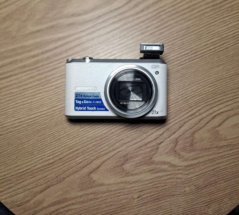 Samsung WB350F camera