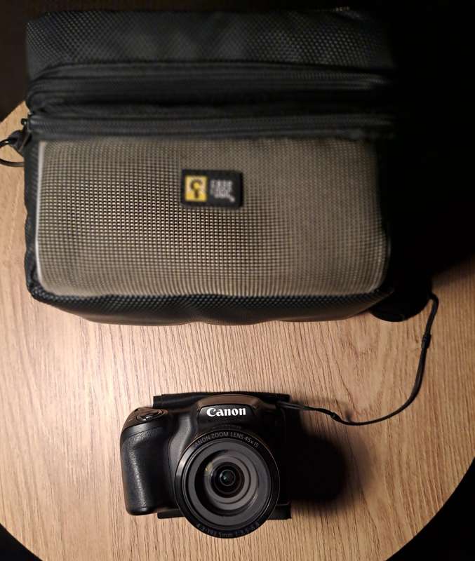 CANON SX430IS BRIDGE CAMERA (BASICALLY NEW)
