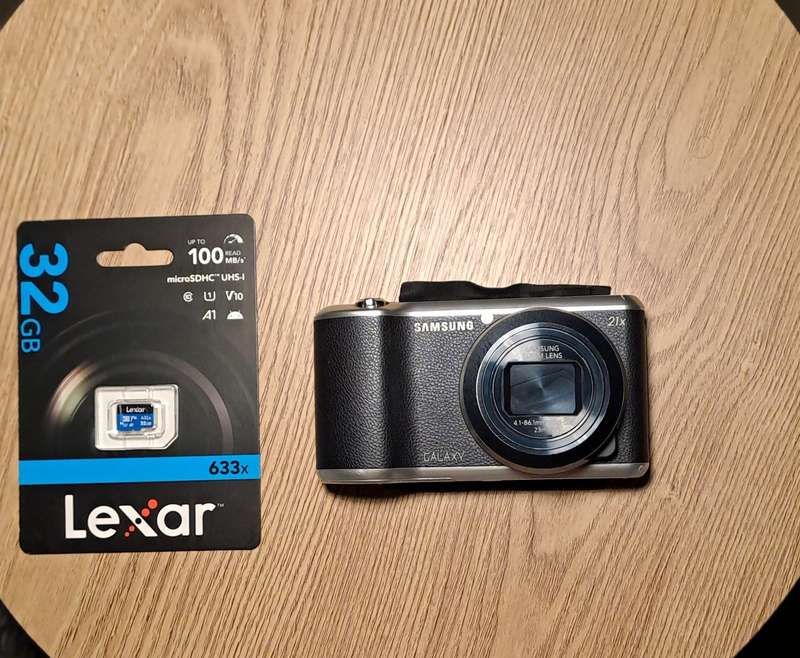 Samsung EK G2 smart digital camera