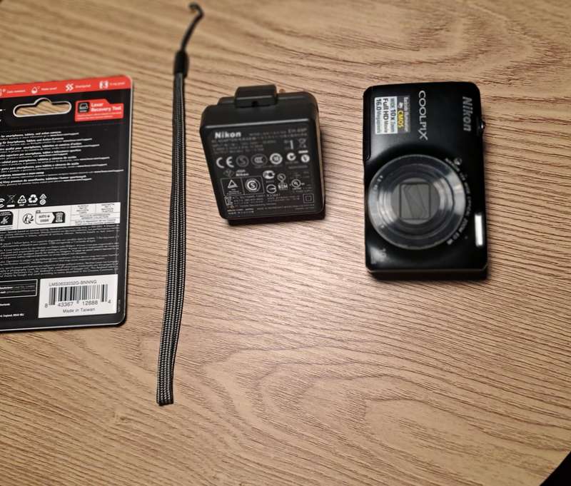 NIKON S6300 DIGITAL CAMERA