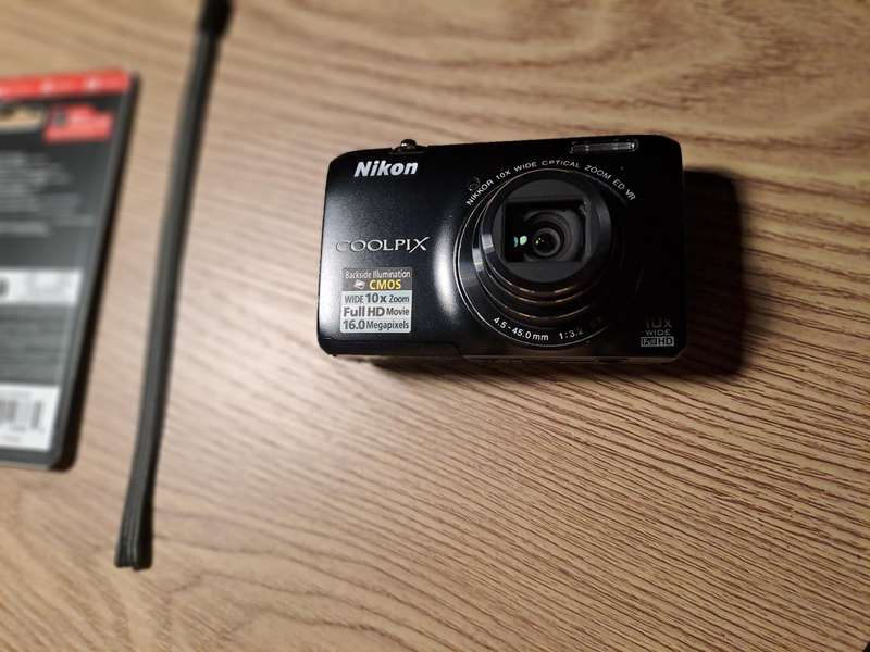 NIKON S6300 DIGITAL CAMERA