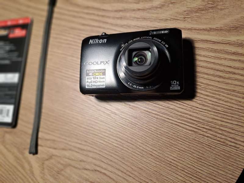 NIKON S6300 DIGITAL CAMERA