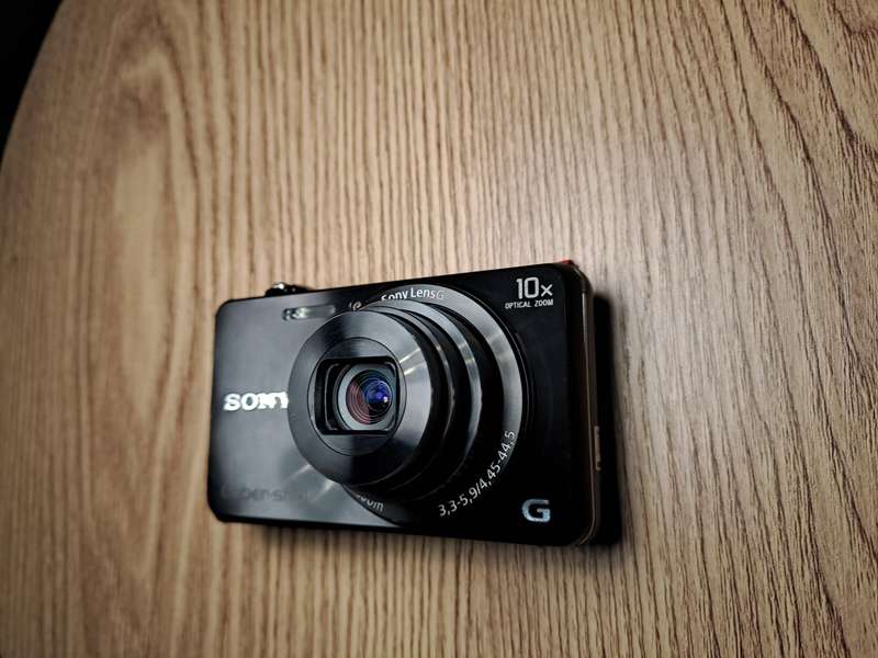 SONY CYBERSHOT DSC-WX220