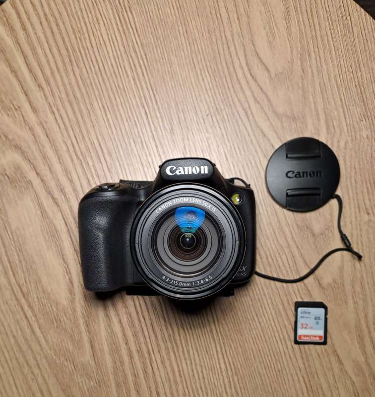 BRAND NEW CANON POWERSHOT SX540HS BUNDLE