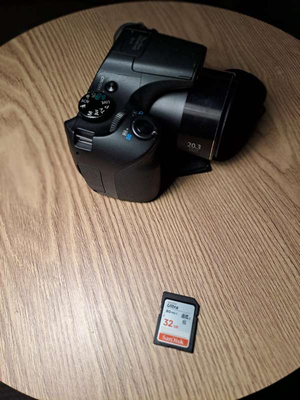 BRAND NEW CANON POWERSHOT SX540HS BUNDLE