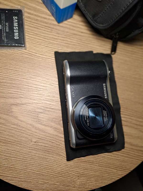 Samsung Galaxy Camera Digicam