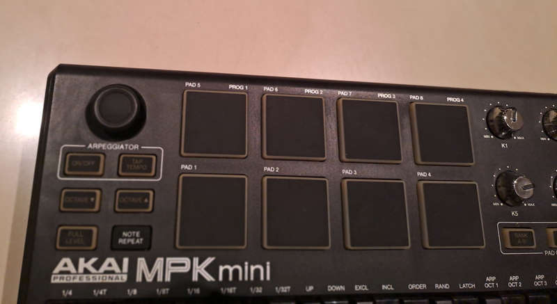 AKAI MPK MINI MKIII MIDI Controller