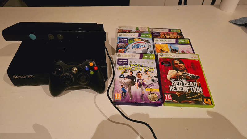 XBOX 360 CONSOL WITH 6 GAMES AND KINECT