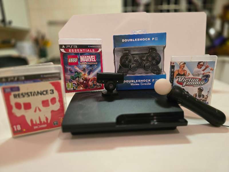 PlayStation 3 500g CFW PS Move and 37 games