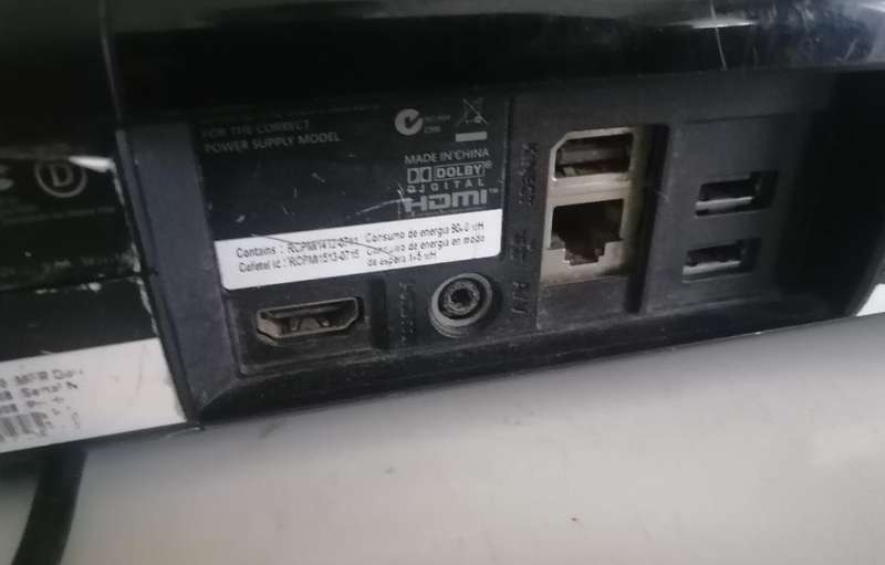 XBOX 360 CONSOL WITH 6 GAMES AND KINECT