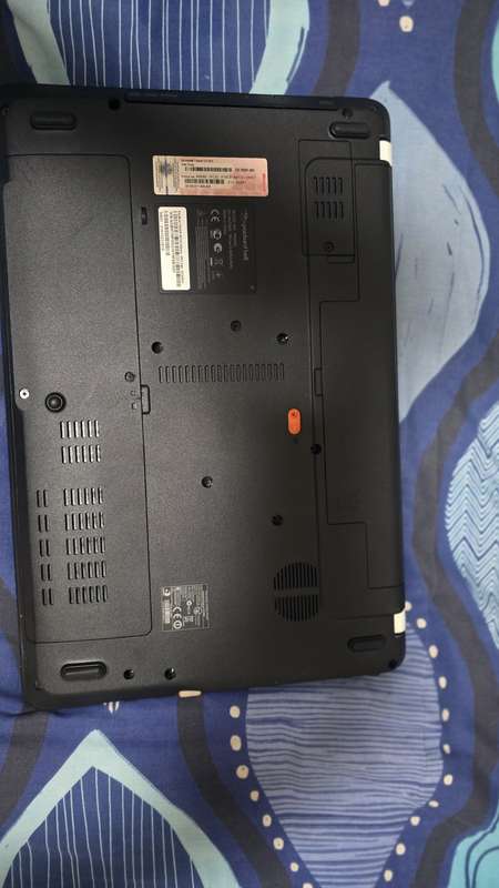 PACKARD BELL LAPTOP please read discription