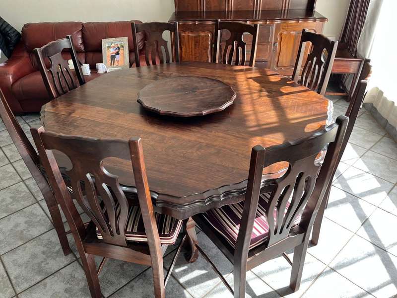 8-Seater Dining Set with Lazy Susan