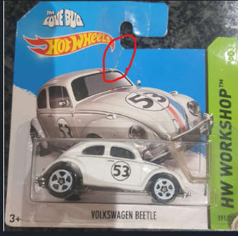 HOTWHEELS VOLKSWAGEN BEETLE - card torn