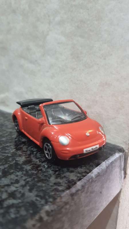 REALTOY NEW VOLKSWAGEN BEETLE