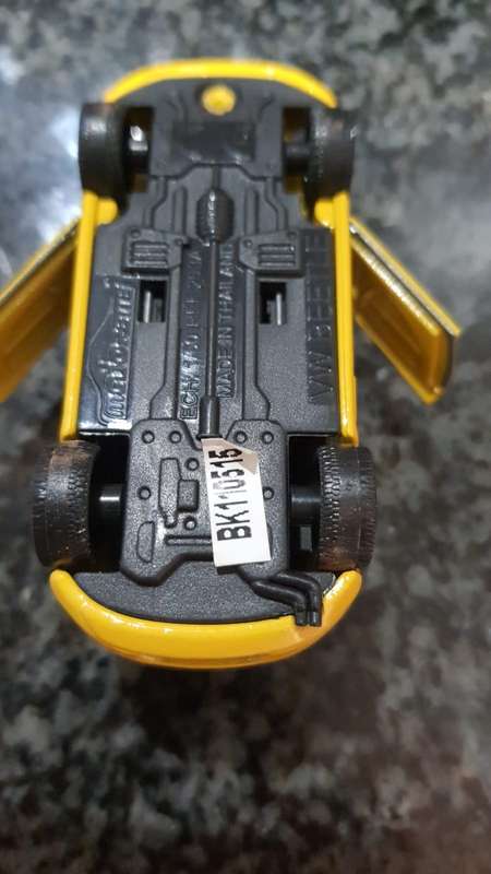 MAJORETTE VW BEETLE OPENING DOORS