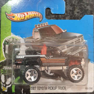 HOTWHEELS 1987 TOYOTA PICKUP TRUCK