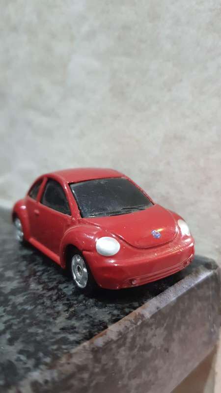 MAISTO VOLKSWAGEN NEW BEETLE (A34)