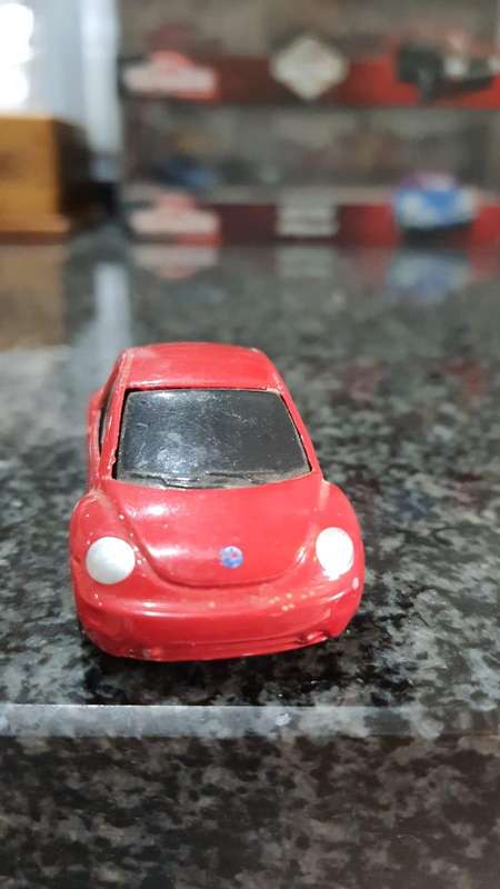 MAISTO VOLKSWAGEN NEW BEETLE (A34)