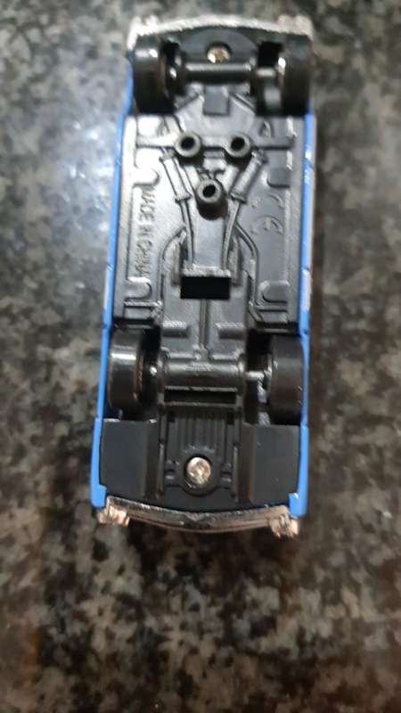 ACTION WHEELS (A086)