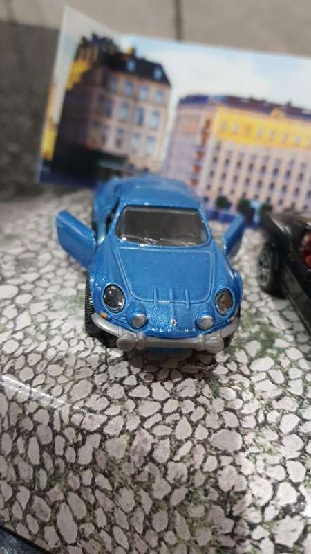 MAJORETTE (A093)