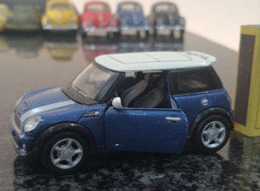 MAISTO MINI COOPER 1/36 (A007)
