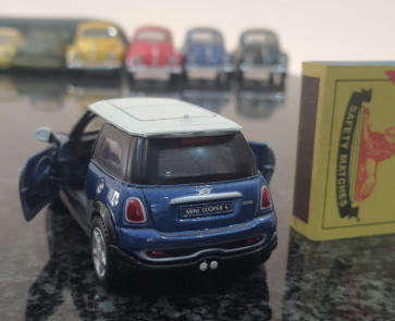 MAISTO MINI COOPER 1/36 (A007)