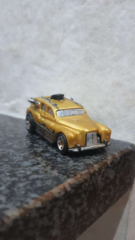 HOTWHEELS CODEWAY CAB