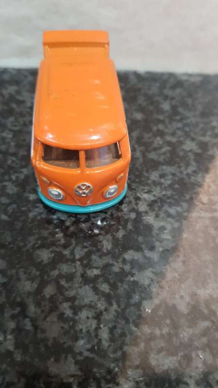 HOTWHEELS KOOL KOMBI