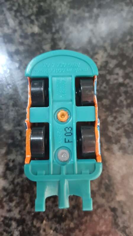 HOTWHEELS KOOL KOMBI