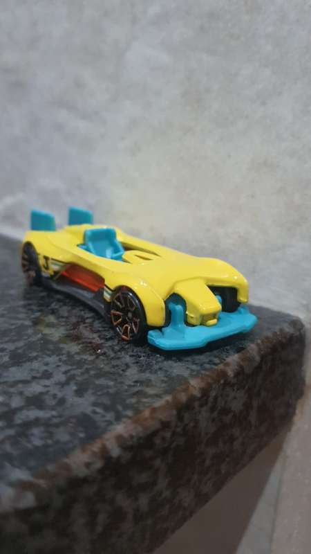 HOTWHEELS ELECTRO SILHOUETTE