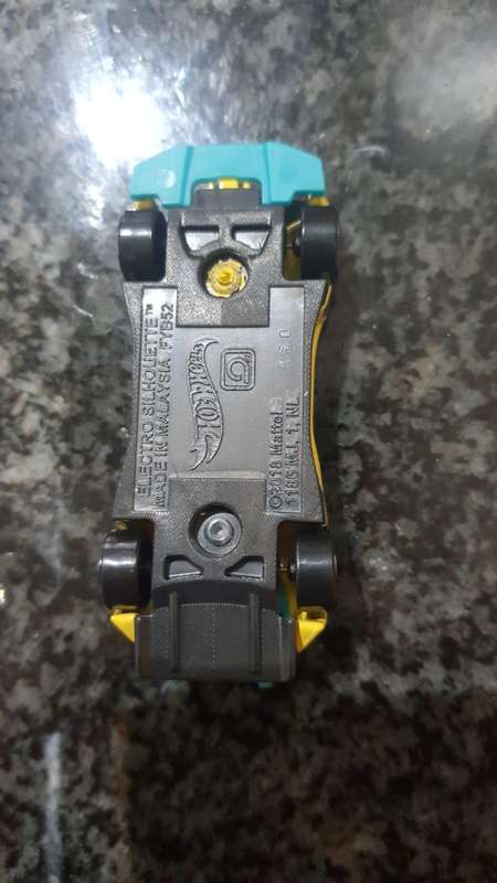 HOTWHEELS ELECTRO SILHOUETTE