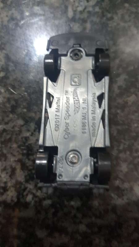 HOTWHEELS CYBER SPEEDER