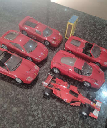 V POWER FERRARI SET OF 6 (A019)