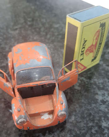 PLAYART BEETLE