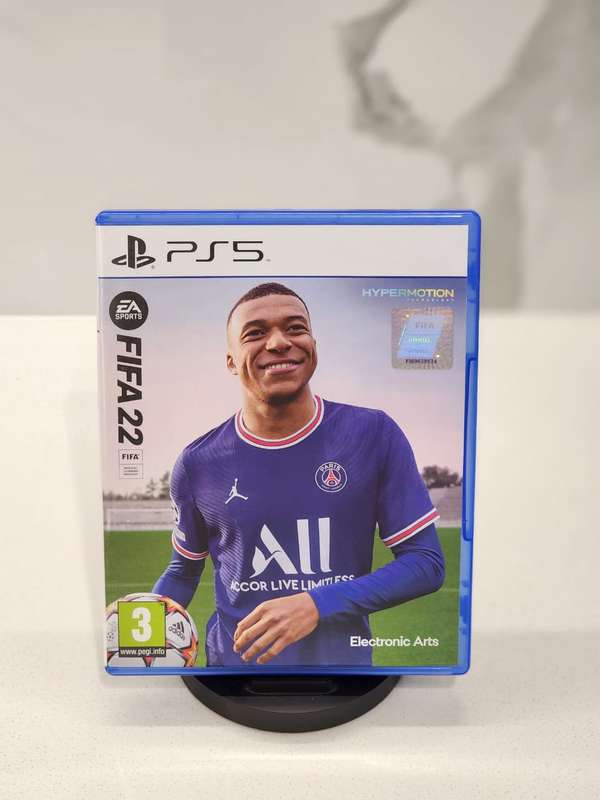 FIFA 22 (PS5)  Mint Condition