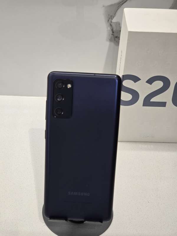 Samsung Galaxy S20 FE 128GB (Cloud Navy)  Excellent Condition