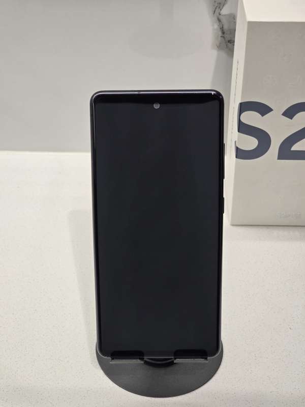 Samsung Galaxy S20 FE 128GB (Cloud Navy)  Excellent Condition