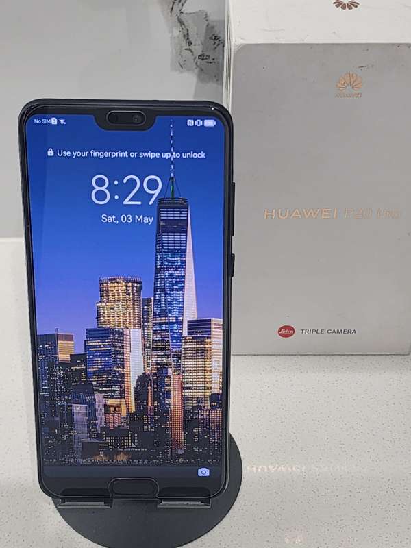 Huawei P20 Pro (128GB, Black) - OLED Display, Original Box + Cable