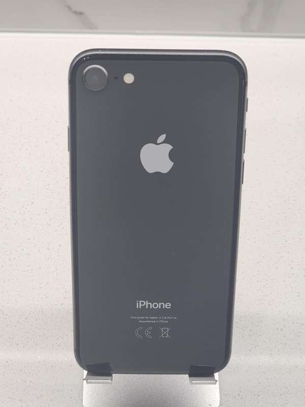 Apple iPhone 8 - 64GB - 100% Battery Health + FREE Wireless Earphones & Charging Dock!