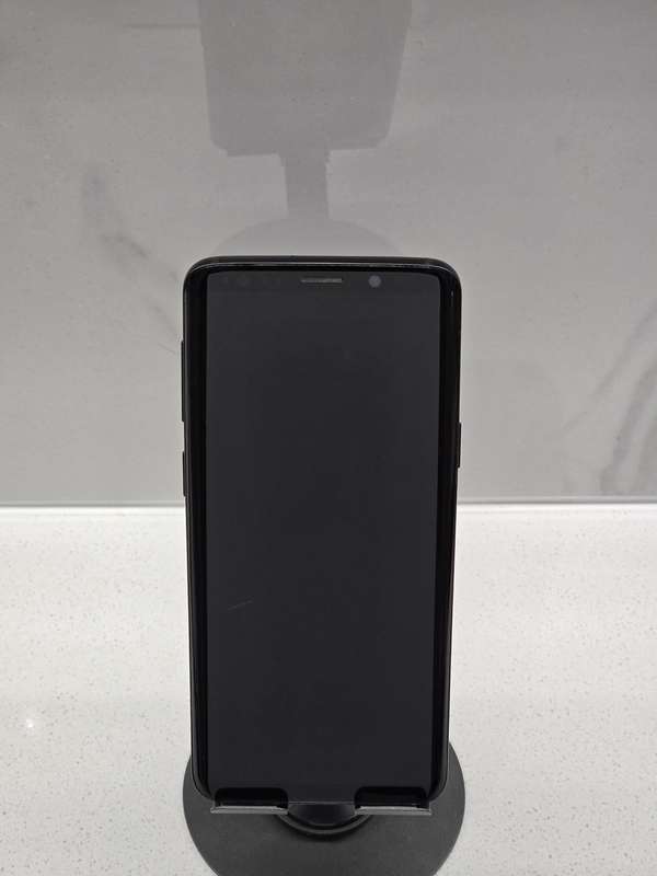 Samsung Galaxy S9  + Power Bank + USB Cable