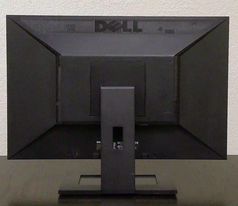 DELL E-Series E2210c/f 22" LCD Monitor 1680 x 1050 VGA DVI-D 60 Hz 5ms free power and vga