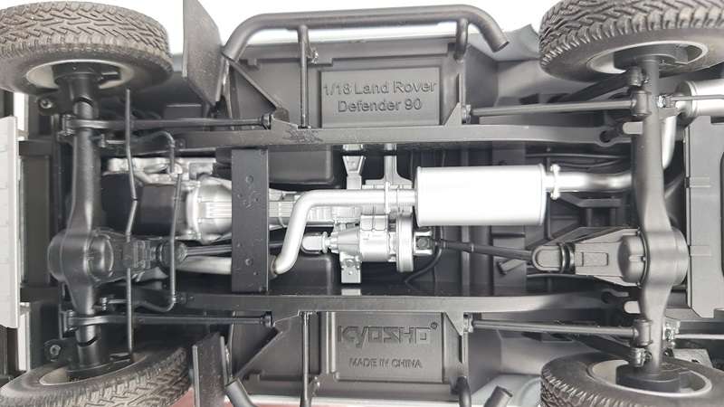 Land Rover Defender 90 1:18 Kyosho Diecast Model