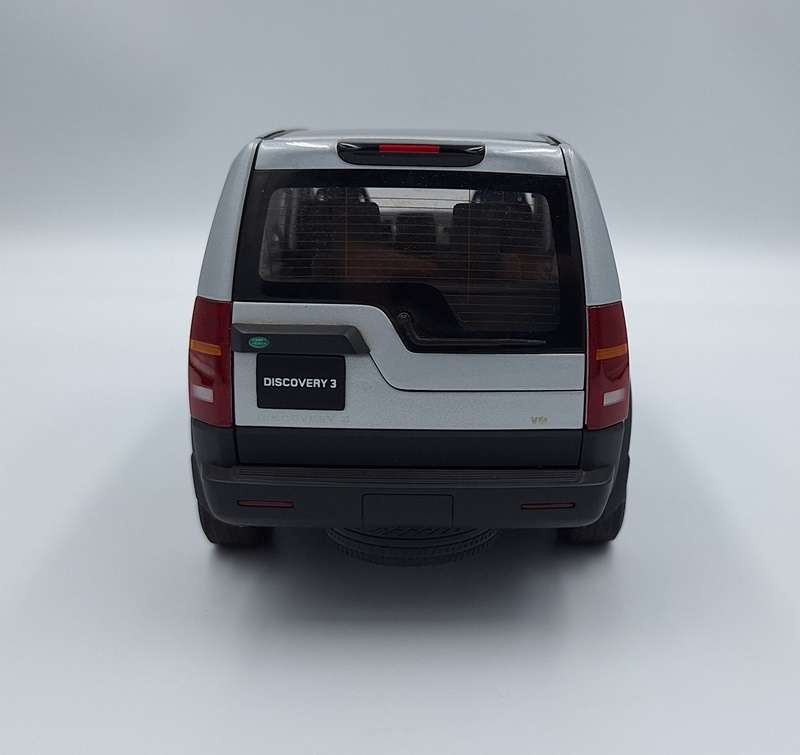 Land Rover Discovery 3 1:18 AutoArt Diecast Model