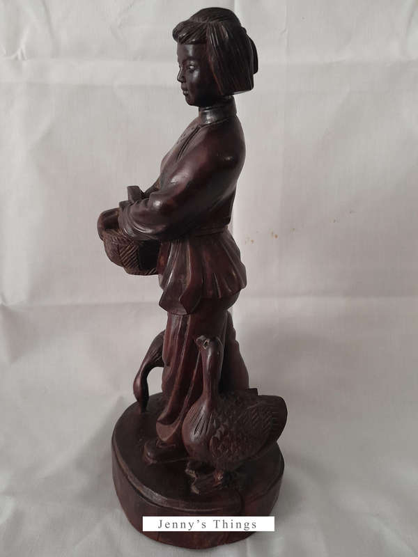 Wooden Chines figurine - Girl feeding geese (Height 27cm)