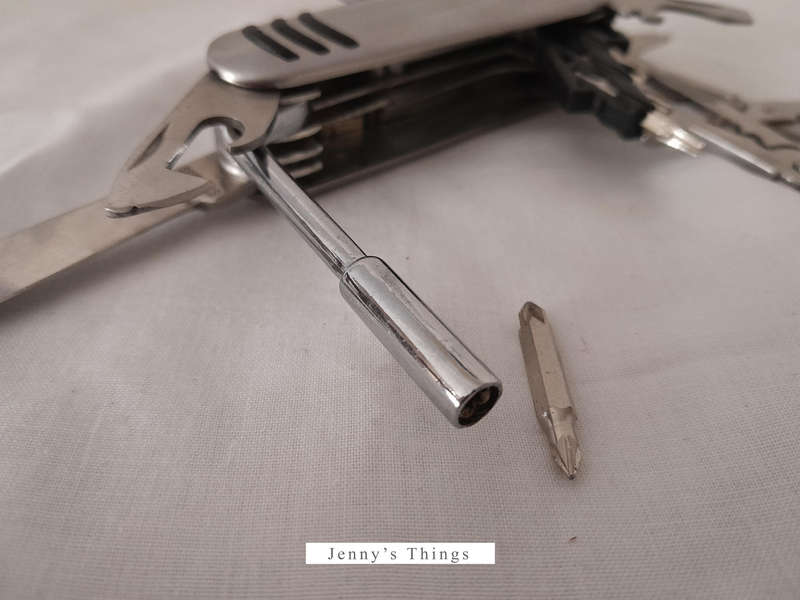 11 in 1 Multi purpose stainless steel pocket knife