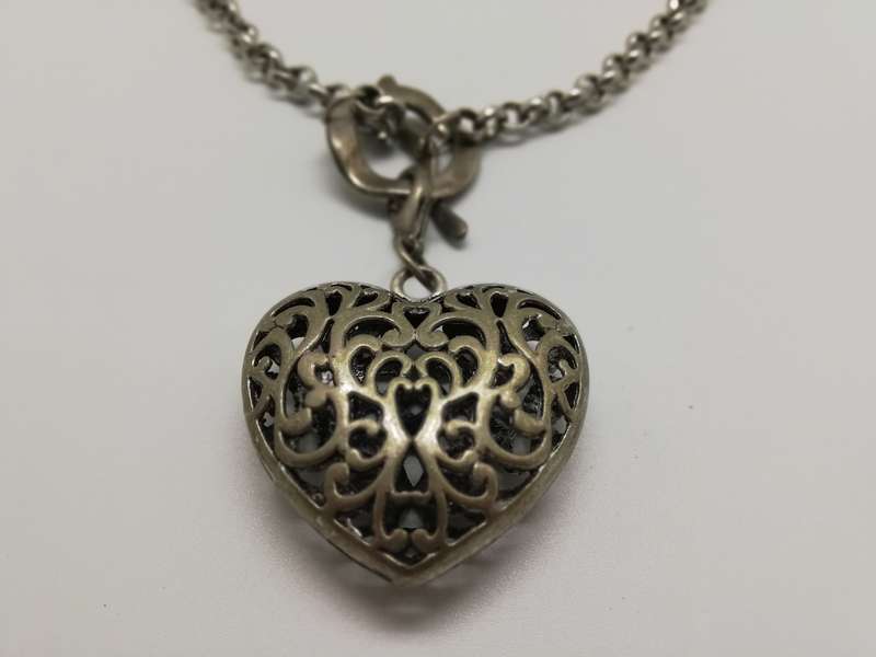 Costume Jewellery - 8 Necklaces