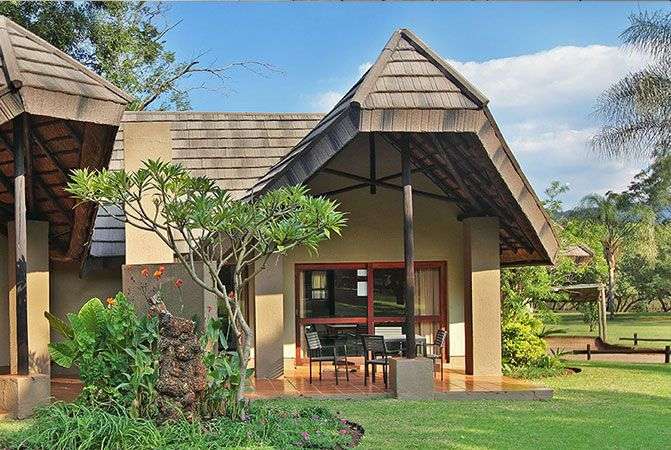Full week accommodation for 2 people
