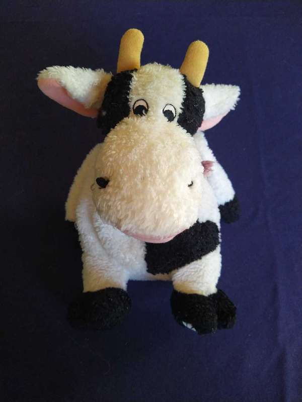 Lazy Daisy Cow plush - Anna Club Plush