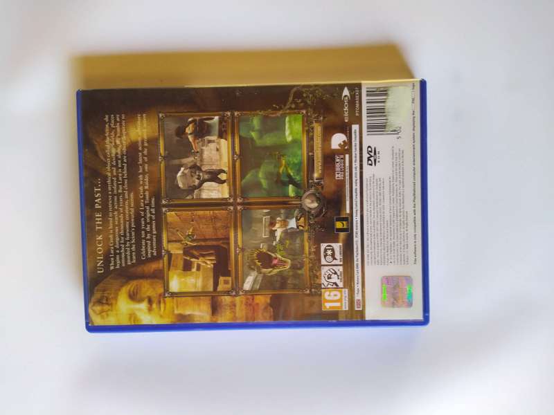 Lara Croft Tomb Raider Anniversary PS2