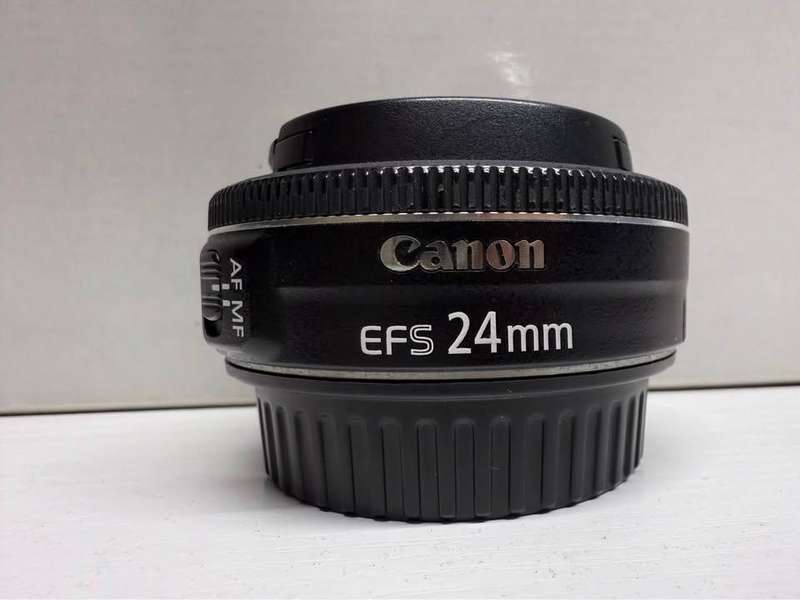Canon EF-S 24mm 1:2.8 STM Lens
